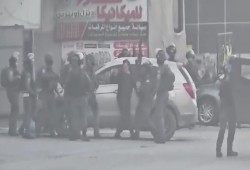 فيديو || إصابات خلال اقتحام الاحتلال مخيم قلنديا بالقدس المحتلة وإغلاق مداخله