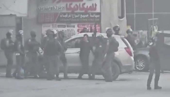 فيديو || إصابات خلال اقتحام الاحتلال مخيم قلنديا بالقدس المحتلة وإغلاق مداخله