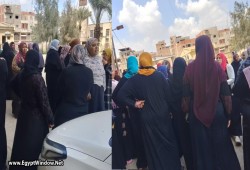 انكماش القطاع الخاص غير النفطي إلى أدنى مستوى في عامين يفضح كلفة الغلاء وتراجع الجنيه