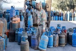 أزمة أنابيب البوتاجاز تضرب قرى أسيوط وسط غياب منظومة الرقابة والتوزيع