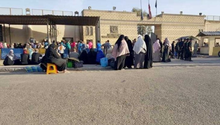 حالة غليان داخل سجن وادي النطرون بعد احتجاز زوجة معتقل خلال الزيارة