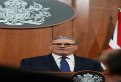 النيويورك تايمز || بريطانيا تؤكد رفض استخدام قواعدها لضرب إيران إلا لأغراض دفاعية