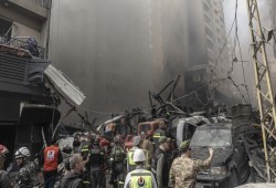 بالفيديو: مئات الشهداء والجرحى جراء غارات إسرائيلية على لبنان