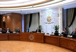 عجز مالي ثلاثي الجوانب يضرب مصر: موازنة مثقلة وحساب جارٍ مضغوط وشح الطاقة