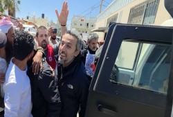 بالصور: الإفراج عن 14 أسيرًا من سجون الاحتلال