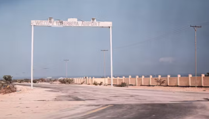 لوموند|| الإمارات تبني قاعدة عسكرية سرية في أرض الصومال لصالح الولايات المتحدة وإسرائيل