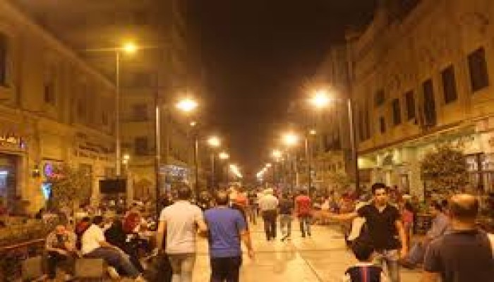 اعتبارًا من الجمعة وحتى 27 أبريل.. تمديد قرار غلق المحلات التجارية إلى الساعة 11 مساءً 