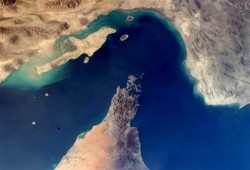 مضيق هرمز يدخل مرحلة جديدة.. إيران تربك الملاحة وتضغط على الاقتصاد العالمي بفرض رسوم للعبور