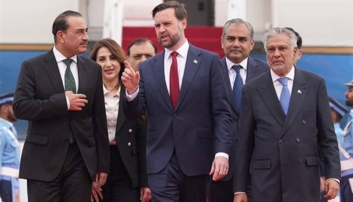 جهود باكستانية كبيرة لتقريب وجهات النظر بين الأمريكان والإيرانيين قبيل نهاية مهلة الـ15 يوم