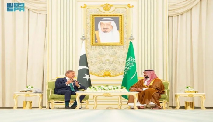 جولة رئيس وزراء باكستان بين الرياض والدوحة وأنقرة.. باكستان تتحرك لتثبيت الوساطة مع إيران وتحصين موقعها في الخليج