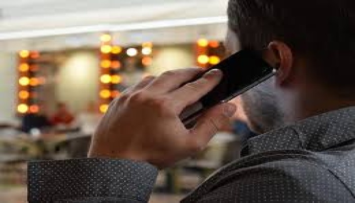 هل تسبب الهواتف أورام الدماغ؟