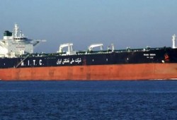 الجيش الأمريكي يحتجز ناقلة نفط على صلة بإيران في المحيط الهندي
