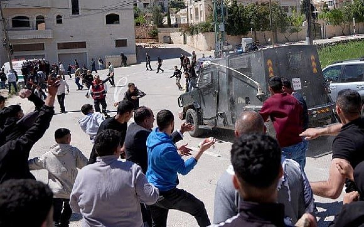 تصعيد شامل في الضفة وغزة.. استشهاد طفل بنابلس وهدم وتجريف واسع وإخطارات بوقف البناء