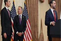 واشنطن تدفع وفدها إلى إسلام آباد وطهران ترد عبر الوسيط الباكستاني