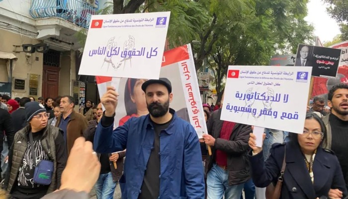 تعليق نشاط رابطة حقوق الإنسان في تونس يفتح ملف خنق المجتمع المدني والصحافة