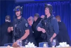 على غرار حادث المنشية.. صحفيون وكتاب يسخرون من حادث عشاء مراسلي البيت الأبيض ويفتحون باب الشكوك حول ترامب بين رواية الأمن واستثمار السياسة