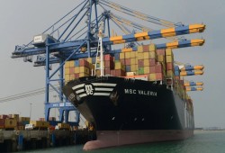 ميدل إيست آي || كيف تعيد حرب إيران رسم طرق التجارة الإقليمية؟