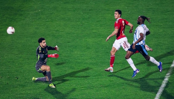 فيديو || بيراميدز يكتسح الأهلي ويشعل المنافسة مع الزمالك بالدوري