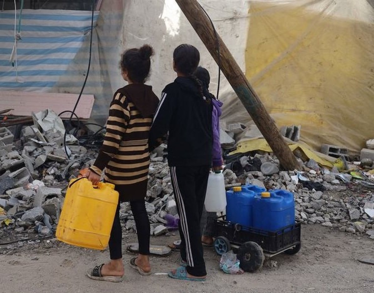 أطباء بلا حدود توثق حرمانًا منظمًا لأهالي غزة من الحصول على المياه وتتهم الحكومة الإسرائيلية بتدمير شروط الحياة