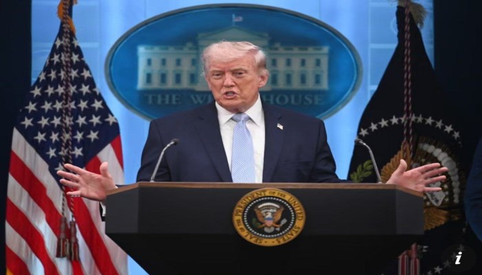 الجارديان || ترامب في مأزق صعب لتفادي اتفاق يكشف إخفاقات واشنطن في إيران