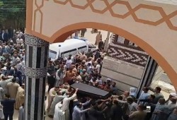 تشييع 5 جثامين من ضحايا مجزرة "الدهابة" بأم الحويطات... والقبض على الجاني 