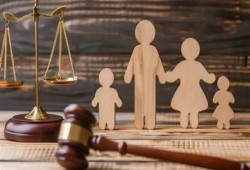 مشروع قانون الأحوال الشخصية يوسع سلطة المحكمة على الطلاق والحضانة والرؤية.. تعرف على أبرز تعديلاته