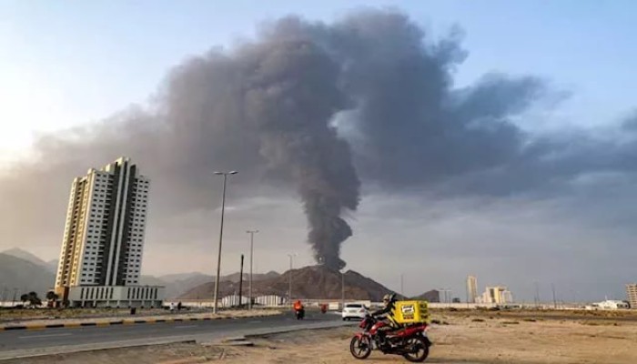 بالفيديو: هجمات تطال الفجيرة ورشقات صاروخية تضرب عمق الإمارات.. وروايات متضاربة عن الجهة المسئولة