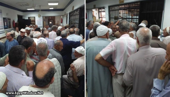 انهيار سيستم معاشات المصريين.. فوضى أمام المكاتب ومعاناة آلاف الأسر تكشف خللًا إداريًا عميقًا (فيديو)
