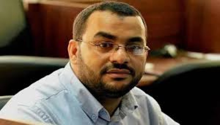 تحديد أولى جلسات محاكمة الصحفي ياسر أبو العلا وزوجته