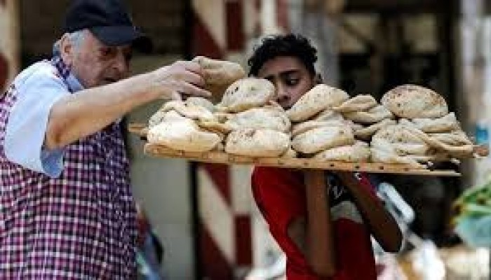 الدعم النقدي وتقلبات الأسعار العالمية.. من يحمي ملايين الفقراء في مصر؟ 