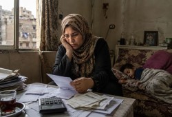 ديفدي كورس || تدني الأجور وأعباء رعاية الأطفال يبعدان ملايين المصريات عن سوق العمل