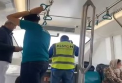 تعطل المونوريل بعد أيام من تشغيله يشعل الغضب ضد كامل الوزير ومشروعات السيسي