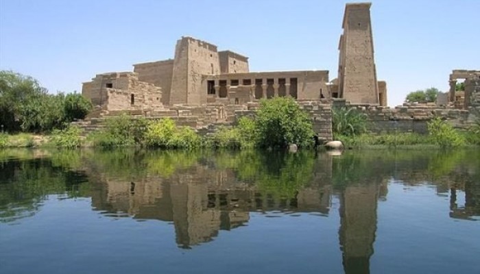 غرق مرسى معبد فيلة الأثري يفضح فوضى إدارة المواقع الأثرية ويهز صورة السياحة المصرية