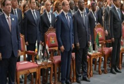 السيسي في قمة إفريقيا-فرنسا: استعراض قوة وسياسات اقتصادية مصرية يفرضها على القادة الأفارقة رغم الفشل والديون