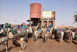 العطش يحاصر سكان الخرطوم مع دخول الحرب عامها الرابع