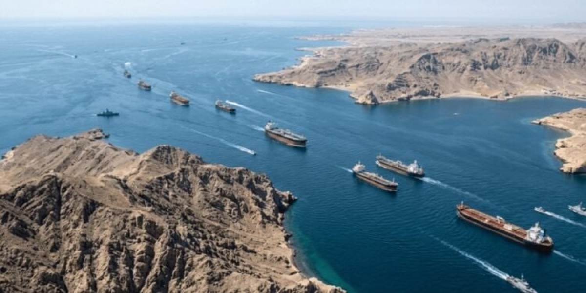 إيران تُحكم قبضتها على مضيق هرمز وتؤسس هيئة جديدة لإدارته