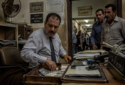 لإنقاذ آلاف الأسر.. تحركات قضائية وحقوقية وبرلمانية تعيد فتح ملف فصل الموظفين بسبب تحليل المخدرات