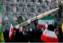 ميدل إيست مونيتور || العالم لا يستطيع إبقاء إيران خارج النظام الدولي إلى ما لا نهاية