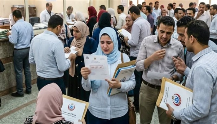 أزمة «فيروس B» تثير الجدل بعد استبعاد مئات المعلمين من مسابقات التعيين.. مخاوف من تفاقم العجز بالمدارس
