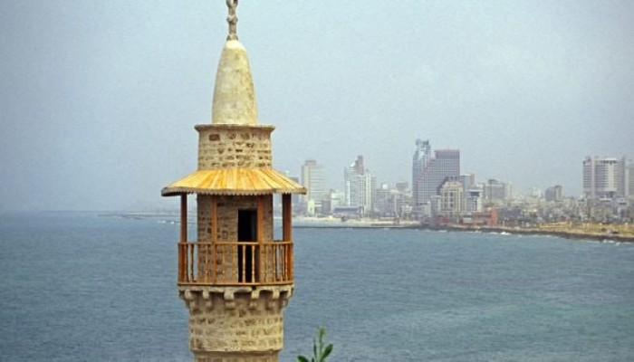 إسرائيل تُشرّع قانونًا يمنع الأذان في المساجد ويفرض غرامات 50 ألف شيكل