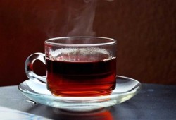 الشاي والنسكافيه والمشروبات تحت الغش.. سوق يبيع الخطر وحكومة لا تظهر إلا بعد فوات الأوان