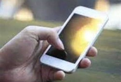 6 طرق لمنع هاتفك من السخونة الزائدة في الطقس الحار