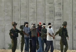 شهادات جنود الاحتلال تفضح أوامر قتل المدنيين واستخدام الأسرى دروعًا بشرية في غزة
