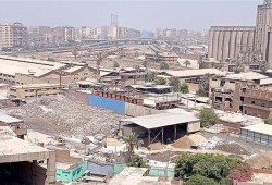 العظام والروائح والحصانة الإدارية.. مصنع طحن عظام المواشي بشبرا الخيمة يواصل العمل وسط شكاوى السكان ومطالبات بنقله من قلب الكتلة السكنية