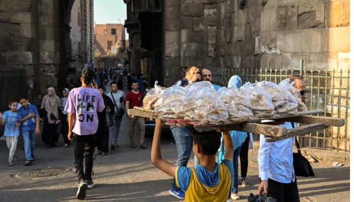 الفقر أم الإنجازات؟.. قراءة حول الواقع الاجتماعي في مصر