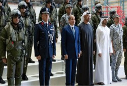 مقاتلات في أبوظبي وأرض للبيع.. كيف حوّل السيسي ديون مصر إلى صك سيادة للإمارات؟