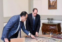 المنصة || أزمة الإيرادات تدفع مصر لتوظيف أصول الصحة وقناة السويس في مشروع عقاري جديد