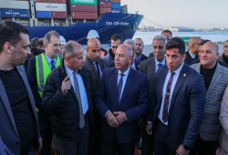 الموانئ المصرية تستدين 5.3 مليار جنيه.. وعود كامل الوزير تسقط أمام متأخرات المقاولين