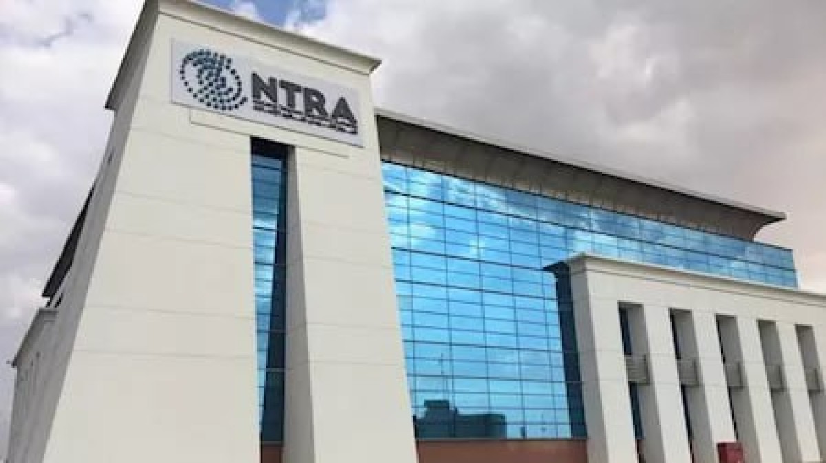 رسالة NTRA تثير ذعر المستخدمين.. والاتصالات تكشف حقيقة رابط واعي.نت