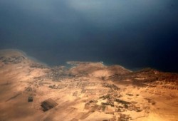 ذكرى بيع تيران وصنافير.. حين مرر برلمان السيسي التنازل وأهان حكم القضاء